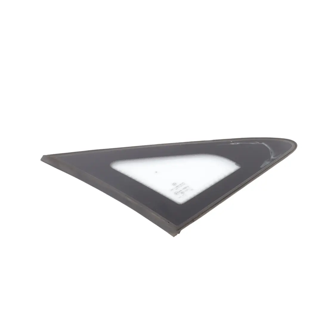 Ventana lateral Mercedes Vito W639 Delantera Derecha Triangulo Cristal AS2 para con número de pieza A6396736805 Ventana lateral Mercedes Vito W639 Delantera Derecha Triangulo Cristal AS2 - SKU A6396736805 - Número de pieza A6396736805