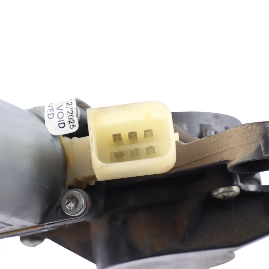 Mercedes Vito W639 Front Right Door O/S Window Electric Lifter Motor - SKU A6397200546-1 - Part number A6397200546