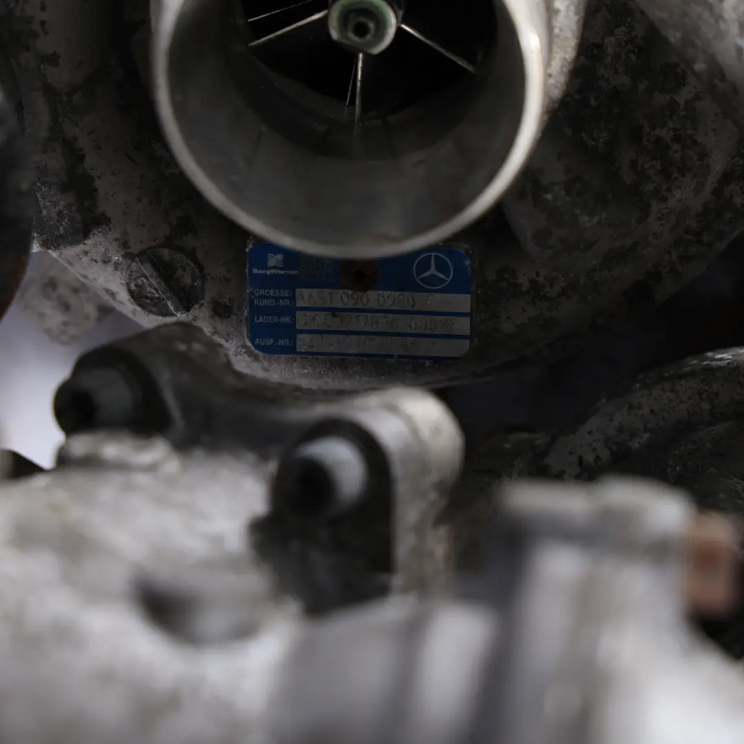 Turbosprężarka OM651 Diesel do Mercedes Sprinter W906 o numerze A6510905380 Mercedes Sprinter W906 Turbosprężarka OM651 Diesel - SKU A6510905380 - Numer Części A6510905380