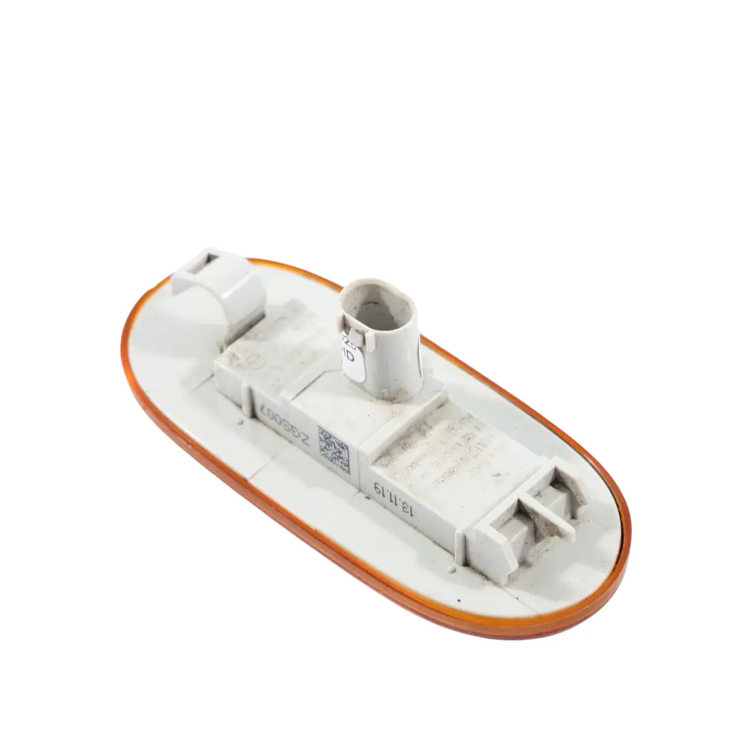 Mercedes W906 Ensemble De Feux De Position Latéraux Avec Réflecteur A9068201456 - SKU A9109067700-1 - Numéro de pièce A9109067700
