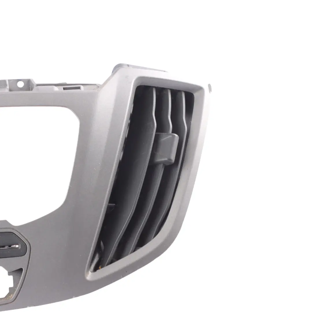 Mk8 Radio Surround Panel Abdeckung Rahmen für Ford Transit mit Teilenummer BK31-V047A04-AFW Ford Transit Mk8 Radio Surround Panel Abdeckung Rahmen - SKU BK31-V047A04-AFW - Teilenummer BK31-V047A04-AFW