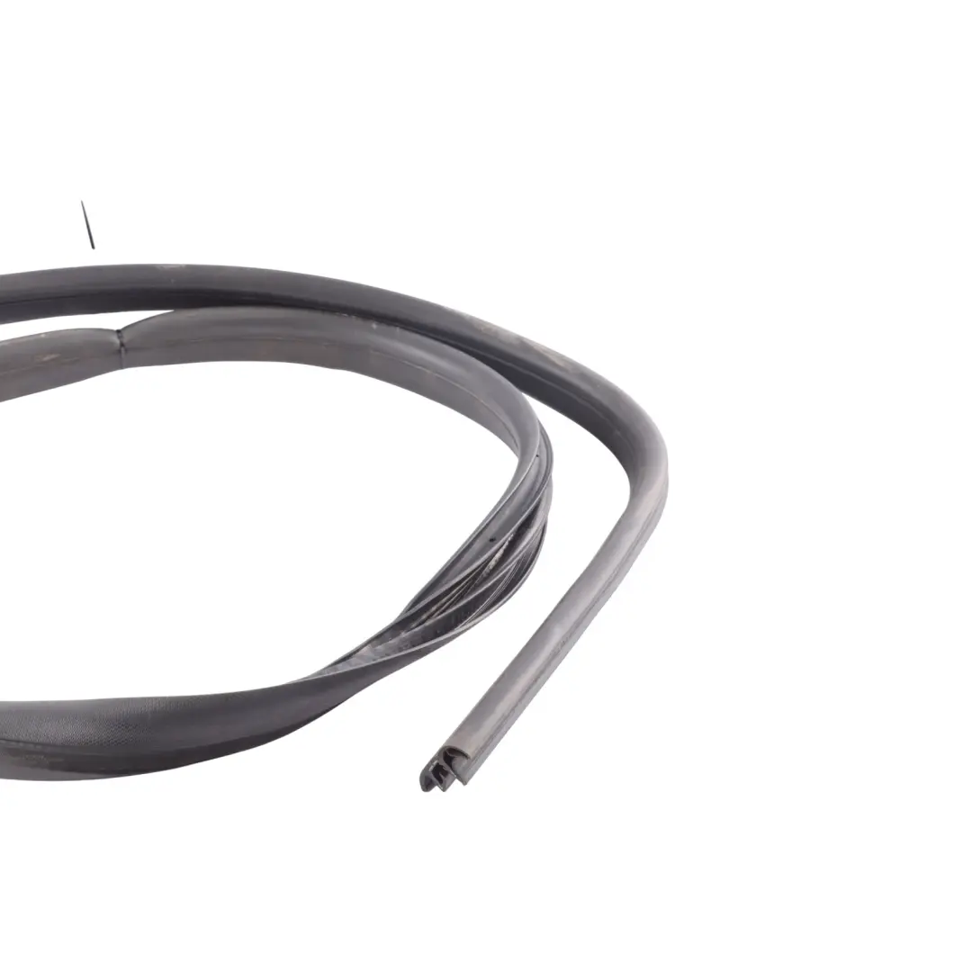 Mk3 Paraspruzzi Porta Anteriore Sinistra Destra per Ford Focus con numero di parte BM51-A20530-AF Ford Focus Mk3 Paraspruzzi Porta Anteriore Sinistra Destra - SKU BM51-A20530-AF - Numero di parte BM51-A20530-AF