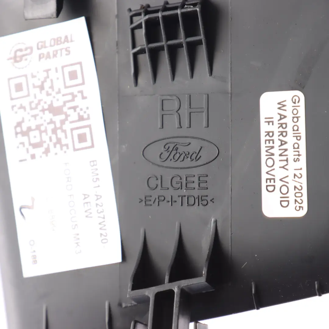 Ford Focus Mk3 III Tapa Tarjeta Puerta Trasera Panel Derecho - SKU BM51-A237W20-AEW - Número de pieza BM51-A237W20-AEW