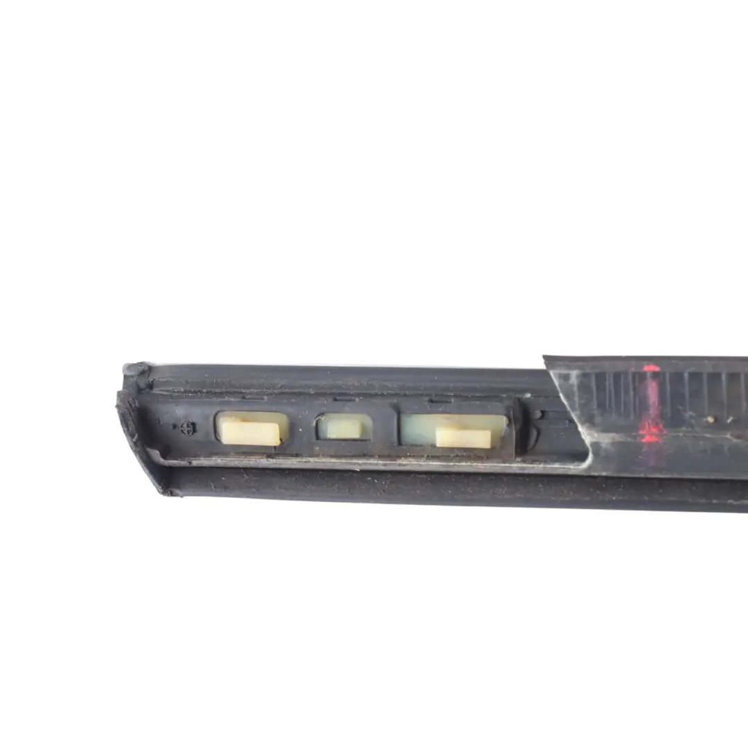 Ford Focus Mk3 Puerta Trasera Tira Ventana Cromo Derecho - SKU BM51-A25604-BN - Número de pieza BM51-A25604-BN