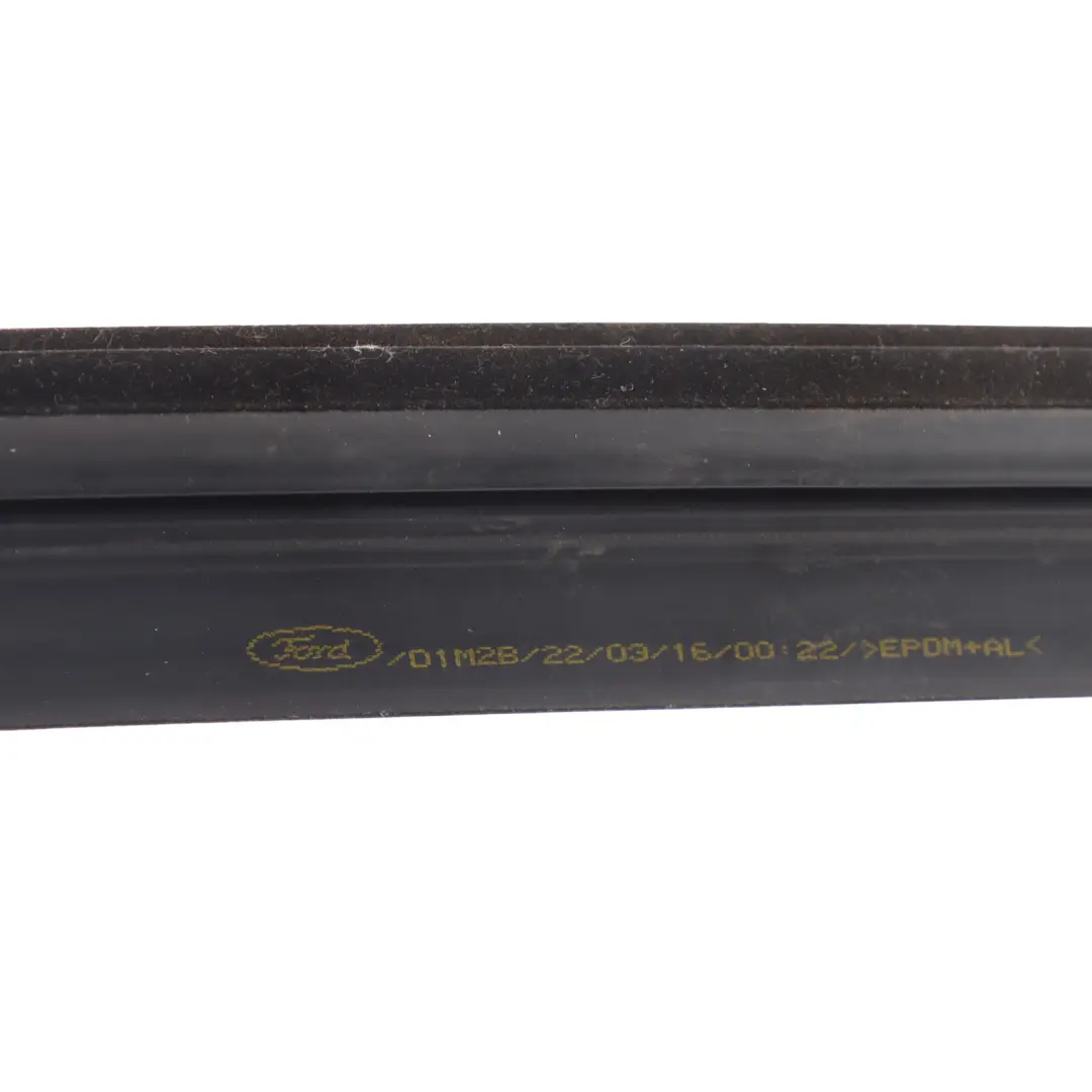 Mk3 Door Window Seal Gasket Rubber Rear Right O/S to Ford Focus with Part number BM51-A25824 Ford Focus Mk3 Door Window Seal Gasket Rubber Rear Right O/S - SKU BM51-A25824 - Part number BM51-A25824