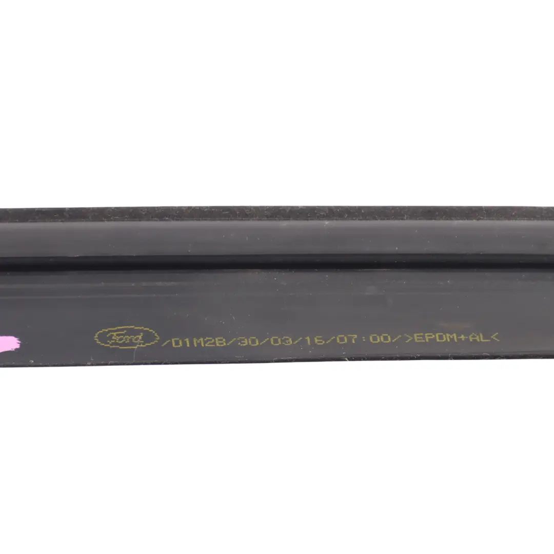 Mk3 Joint Étanchéité Vitre Porte Arrière Gauche pour Ford Focus à propos du numéro de pièce BM51-A25825 Ford Focus Mk3 Joint Étanchéité Vitre Porte Arrière Gauche - SKU BM51-A25825 - Numéro de pièce BM51-A25825