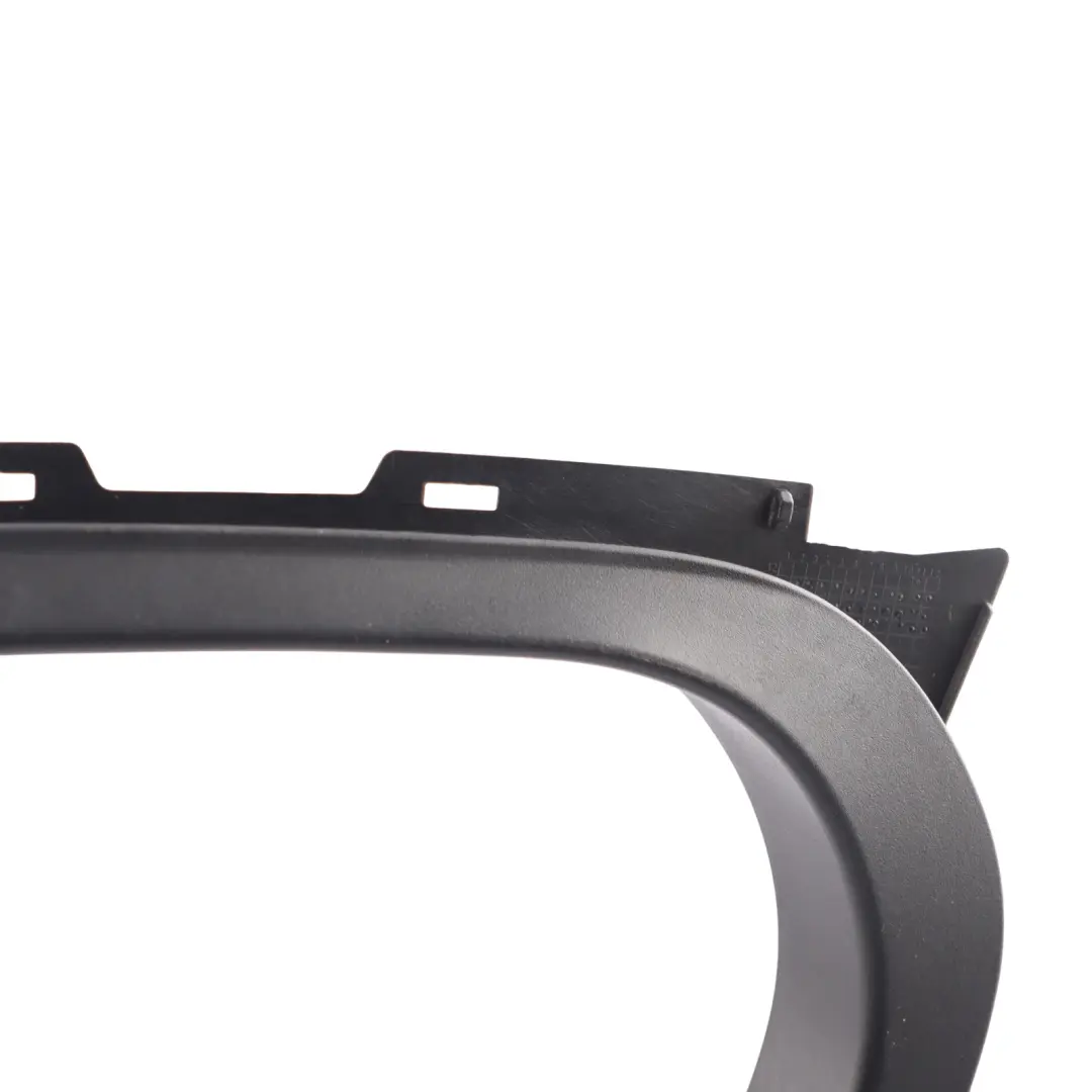 Ford Focus Mk3 Garniture Cadre Vitre Porte Avant Droite - SKU CM51-A201A18-ABW - Numéro de pièce CM51-A201A18-ABW