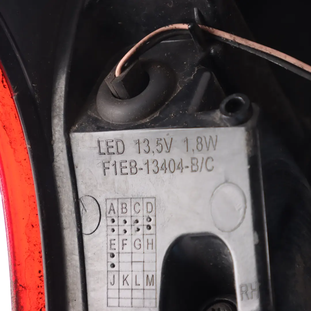 Ford Focus MK3 III Feu Arrière Lampe Extérieur Droit - SKU F1EB-13404-CF - Numéro de pièce F1EB-13404-CF