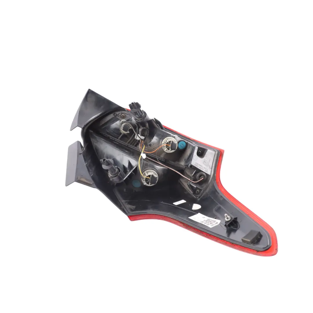 MK3 III Hatchback Fanale Posteriore Esterno Destro per Ford Focus con numero di parte F1EB-13404-CF Ford Focus MK3 III Hatchback Fanale Posteriore Esterno Destro - SKU F1EB-13404-CF - Numero di parte F1EB-13404-CF