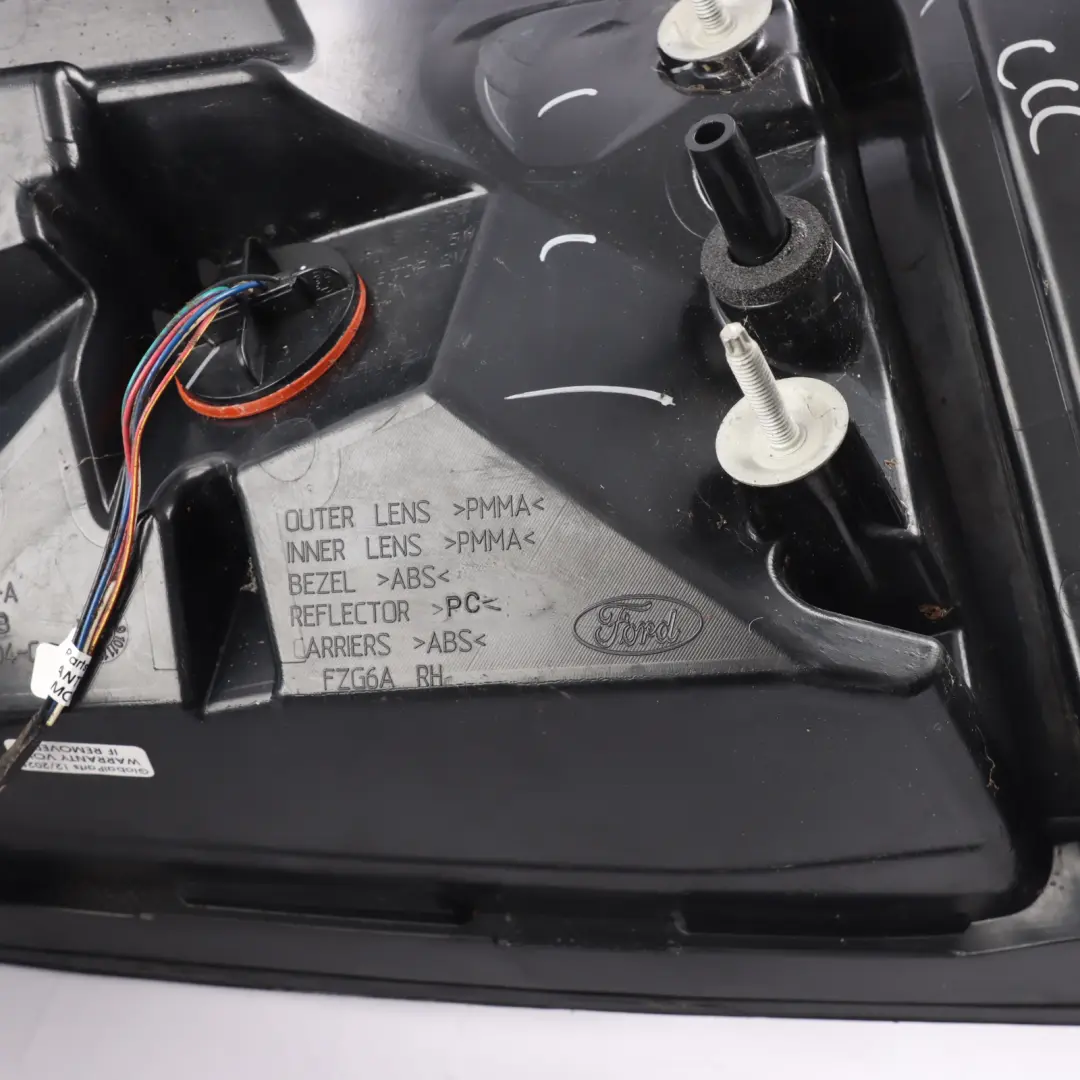 Mk6 Rear Tail Light Lamp LED Right O/S to Ford Mustang with Part number FR3B-13B504-CP Ford Mustang Mk6 Rear Tail Light Lamp LED Right O/S - SKU FR3B-13B504-CP - Part number FR3B-13B504-CP