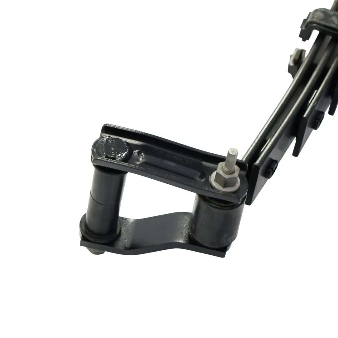 Supporto Molla A Balestra Sospensione Posteriore A9063210903 per VW Amarok NF con numero di parte MB3C-5560-ME1K VW Amarok NF Supporto Molla A Balestra Sospensione Posteriore A9063210903 - SKU MB3C-5560-ME1K - Numero di parte MB3C-5560-ME1K