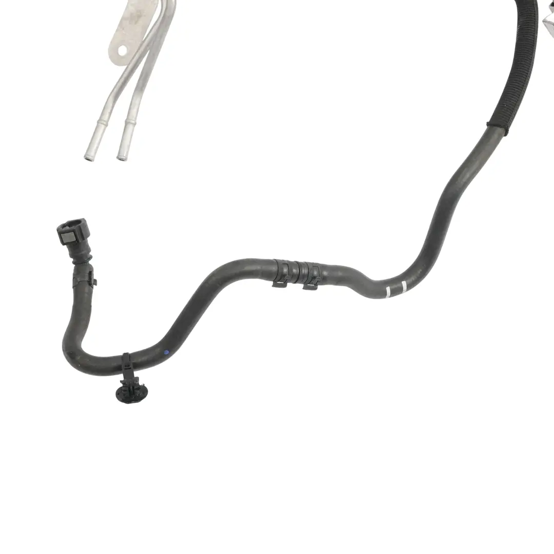 Cambio Olio Raffreddatore Tubo Flessibile Linea MB3G7F120PL per Volkswagen Amarok NF con numero di parte MB3G-7F120 Volkswagen Amarok NF Cambio Olio Raffreddatore Tubo Flessibile Linea MB3G7F120PL - SKU MB3G-7F120-PL - Numero di parte MB3G-7F120