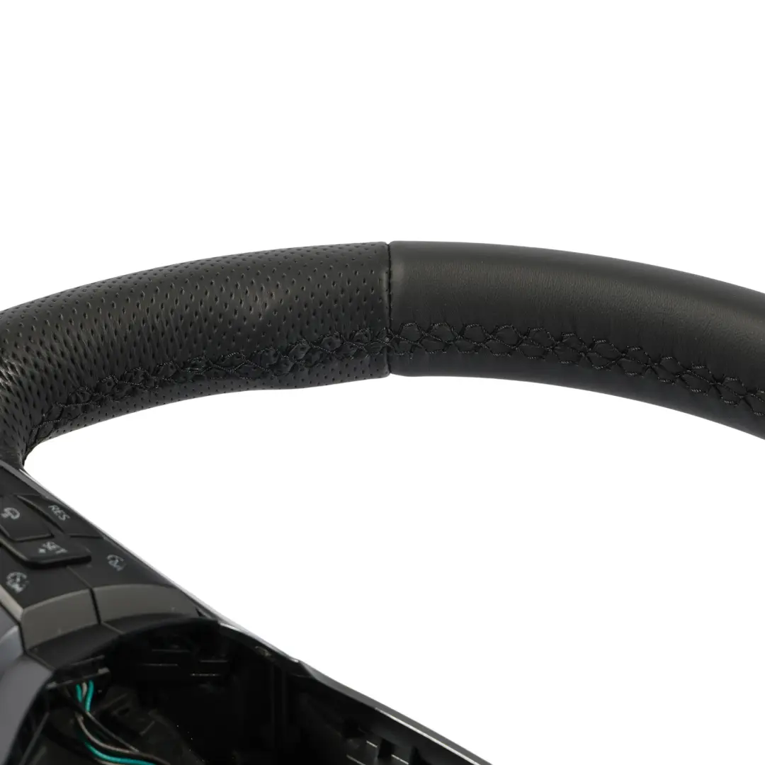 Volant Volkswagen Amarok MK2 NEUF Cuir Noir pour VW à propos du numéro de pièce N1XB-3600K-B32 VW Volant Volkswagen Amarok MK2 NEUF Cuir Noir - SKU N1XB-3600K-B32-1 - Numéro de pièce N1XB-3600K-B32