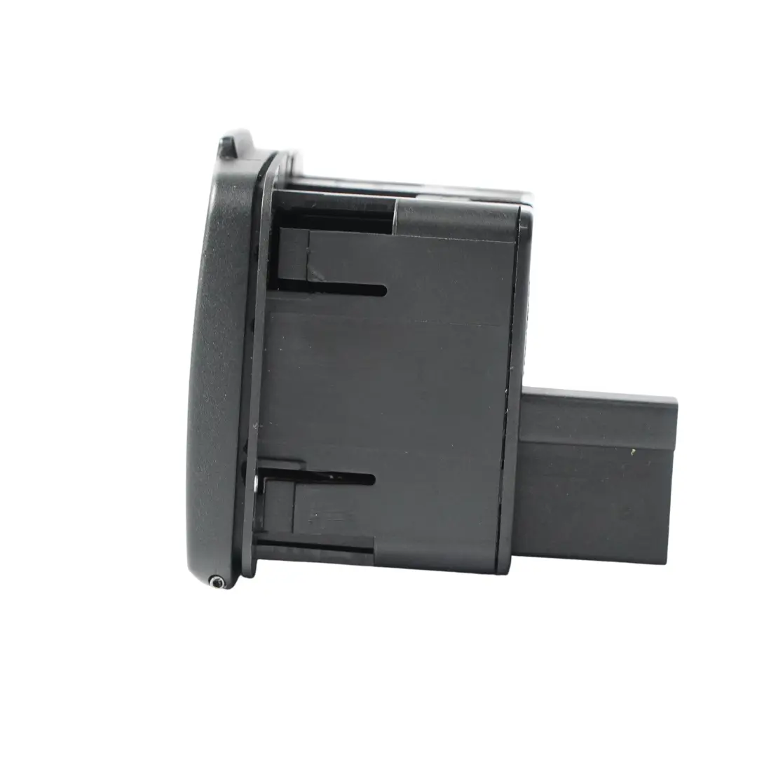 Volkswagen Amarok NF Console Centrale Presa Di Corrente AC 230V - SKU NU5T-19G247-BA - Numero di parte NU5T-19G247-BA