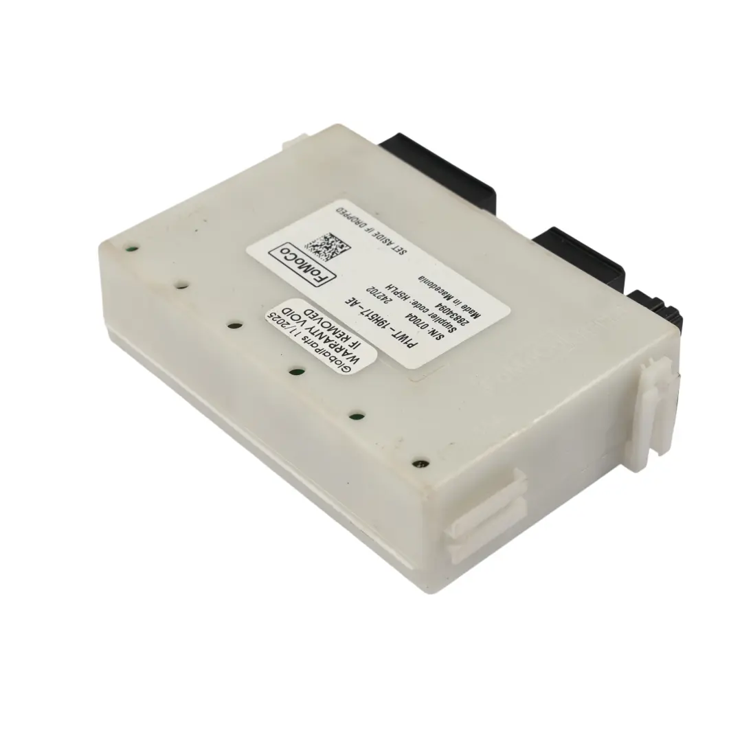 Mk2 Auto Brake Trailer Module Control Unit to VW Volkswagen Amarok with Part number P1WT-19H517-AE VW Volkswagen Amarok Mk2 Auto Brake Trailer Module Control Unit - SKU P1WT-19H517-AE - Part number P1WT-19H517-AE