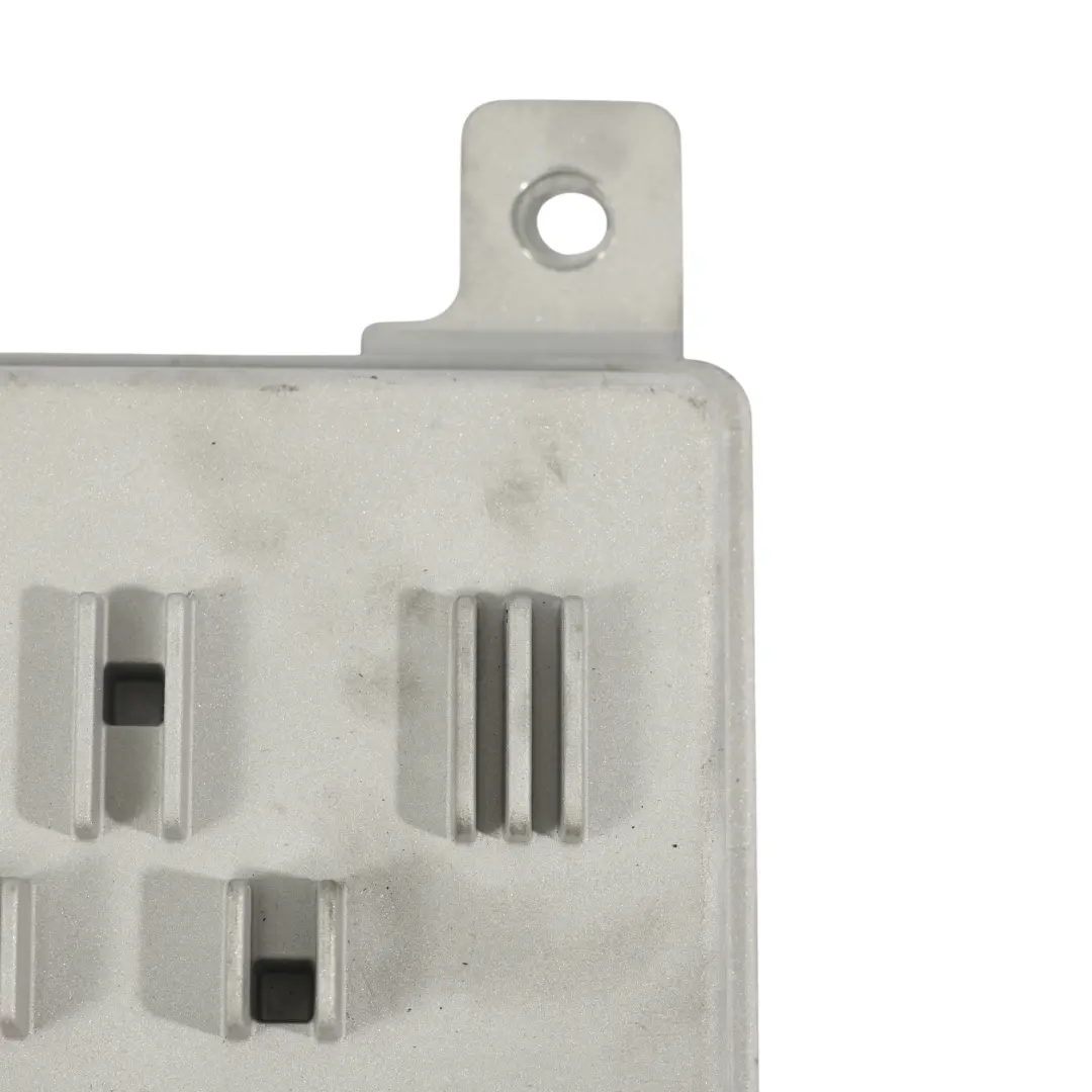 Volkswagen VW Amarok NF Audio Sound System Verstärkereinheit - SKU P1XT-18T806-AC - Teilenummer P1XT-18T806-AC