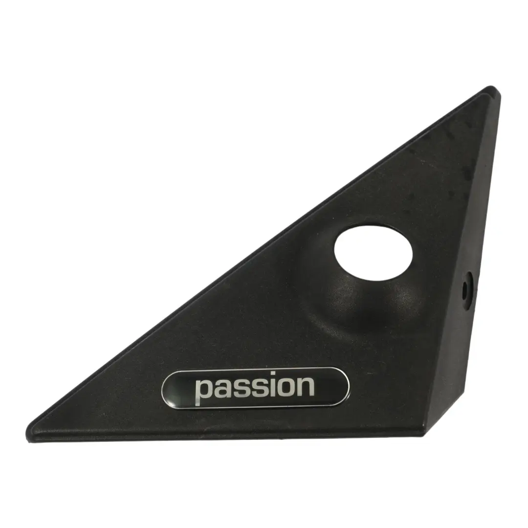 C450 Copri Triangolo Porta Anteriore Sinistra 0000969 per Smart Fortwo con numero di parte Q0000969V008C22A00 Smart Fortwo C450 Copri Triangolo Porta Anteriore Sinistra 0000969 - SKU Q0000969V008C22A00 - Numero di parte Q0000969V008C22A00