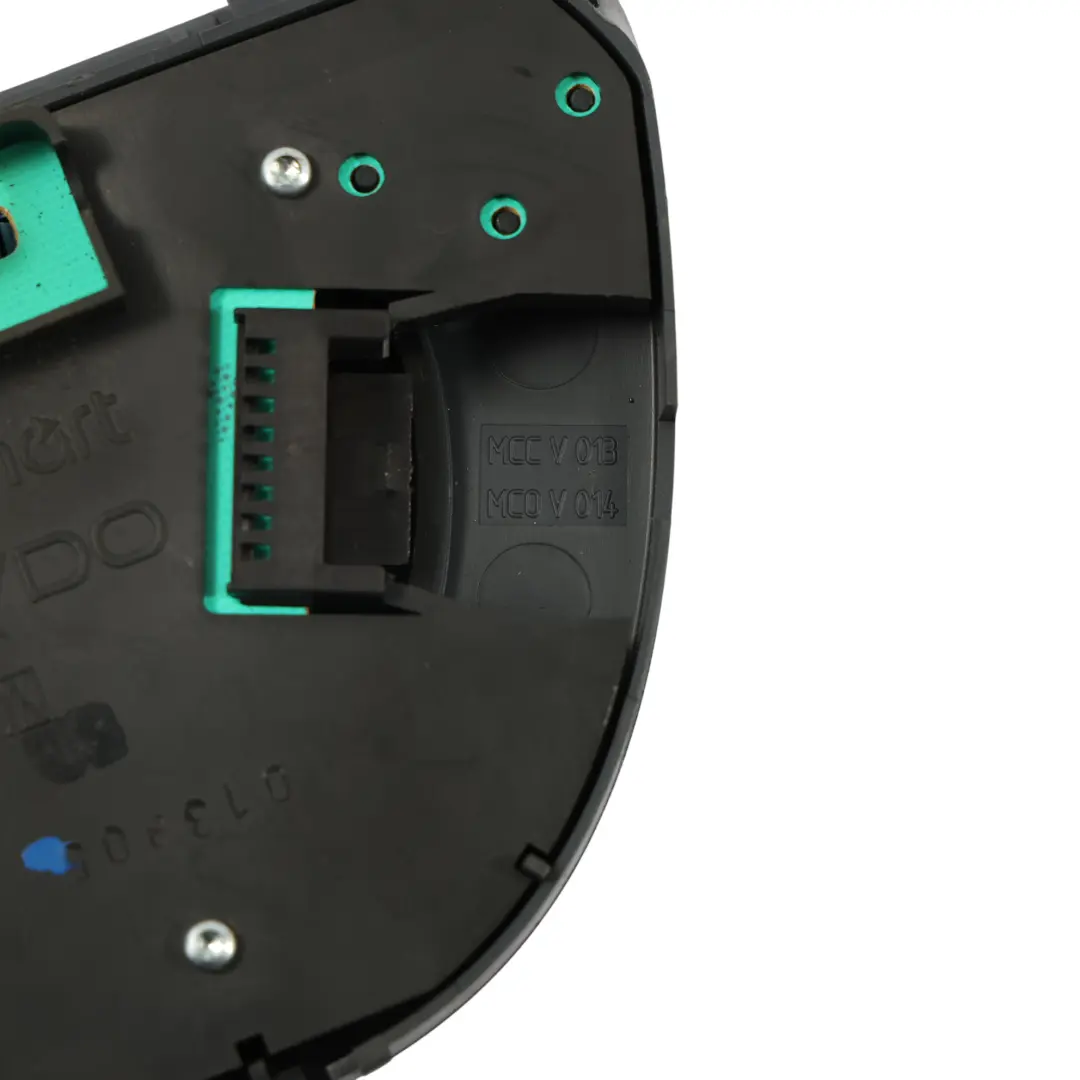 C450 Panneau Contrôle Tableau Bord Feux Détresse pour Smart Fortwo à propos du numéro de pièce Q0001284V013C73Y00 Smart Fortwo C450 Panneau Contrôle Tableau Bord Feux Détresse - SKU Q0001284V013C73Y00 - Numéro de pièce Q0001284V013C73Y00