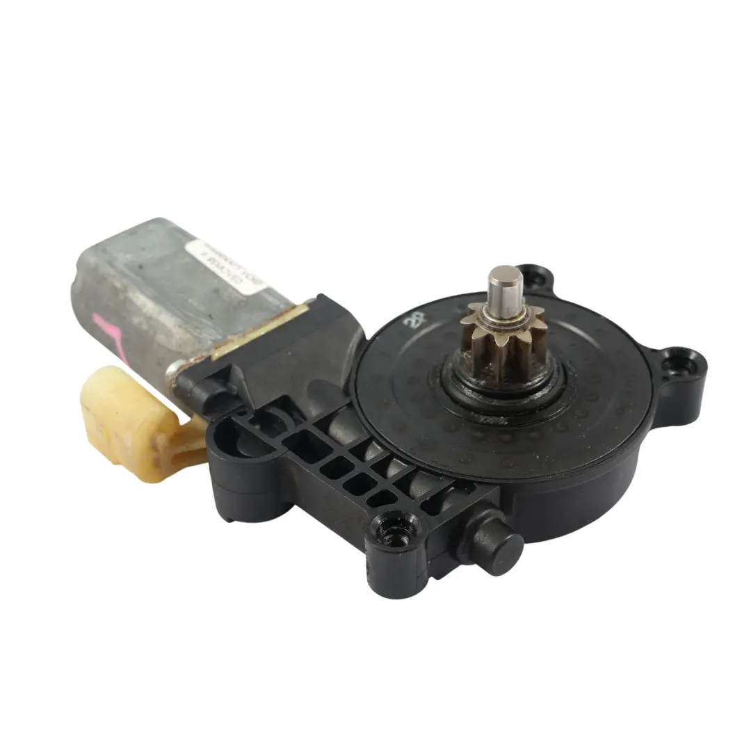 C450 Front Door Window Lifter Motor Unit Right O/S 0 130 822 002 to Smart Fortwo with Part number Q0002678V004000000 Smart Fortwo C450 Front Door Window Lifter Motor Unit Right O/S 0 130 822 002 - SKU Q0002678V004000000 - Part number Q0002678V004000000