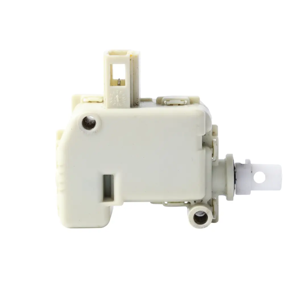 C450 Motor Actuador Bloqueo Portón Maletero para Smart Fortwo con número de pieza Q0004955V004000000 Smart Fortwo C450 Motor Actuador Bloqueo Portón Maletero - SKU Q0004955V004000000 - Número de pieza Q0004955V004000000