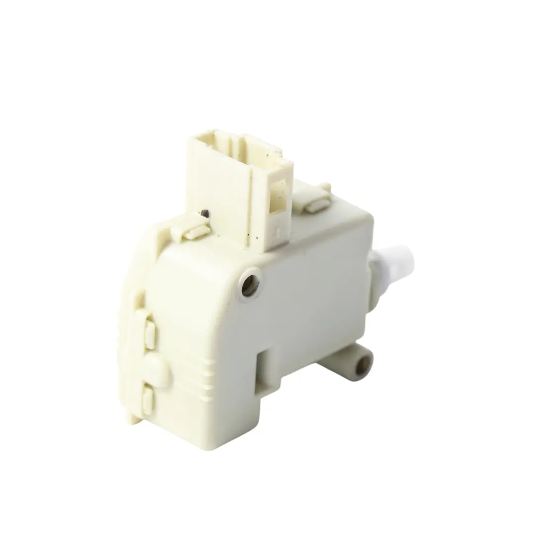 C450 Motore Attuatore Chiusura Portellone Bagagliaio per Smart con numero di parte Q0004955V004000000 Smart C450 Motore Attuatore Chiusura Portellone Bagagliaio - SKU Q0004955V004000000 - Numero di parte Q0004955V004000000