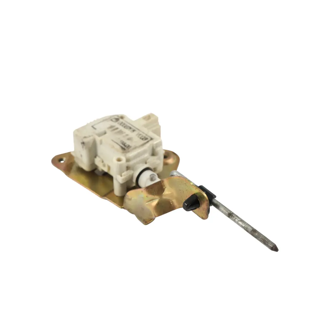 Attuatore Blocco Serbatoio Carburante Q0008705V0030000 per Smart Fortwo 450 con numero di parte Q0008705V003000000 Smart Fortwo 450 Attuatore Blocco Serbatoio Carburante Q0008705V0030000 - SKU Q0008705V003000000 - Numero di parte Q0008705V003000000