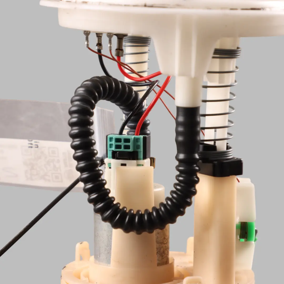 C450 Fuel Tank Pump Sender Unit Petrol to Smart Fortwo with Part number Q0010688V001000000 Smart Fortwo C450 Fuel Tank Pump Sender Unit Petrol - SKU Q0010688V001000000 - Part number Q0010688V001000000