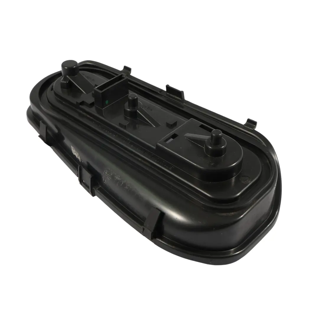 C450 Support De Douille De Lampe Arrière Gauche pour Smart Fortwo à propos du numéro de pièce Q0011625V001000000 Smart Fortwo C450 Support De Douille De Lampe Arrière Gauche - SKU Q0011625V001000000 - Numéro de pièce Q0011625V001000000