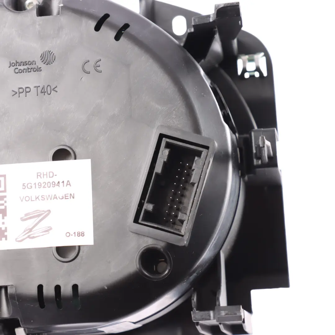 5G Instrument Cluster Speedometer Diesel Manual to Volkswagen Golf Mk7 with Part number 5G1920941A Volkswagen Golf Mk7 5G Instrument Cluster Speedometer Diesel Manual - SKU RHD-5G1920941A - Part number 5G1920941A