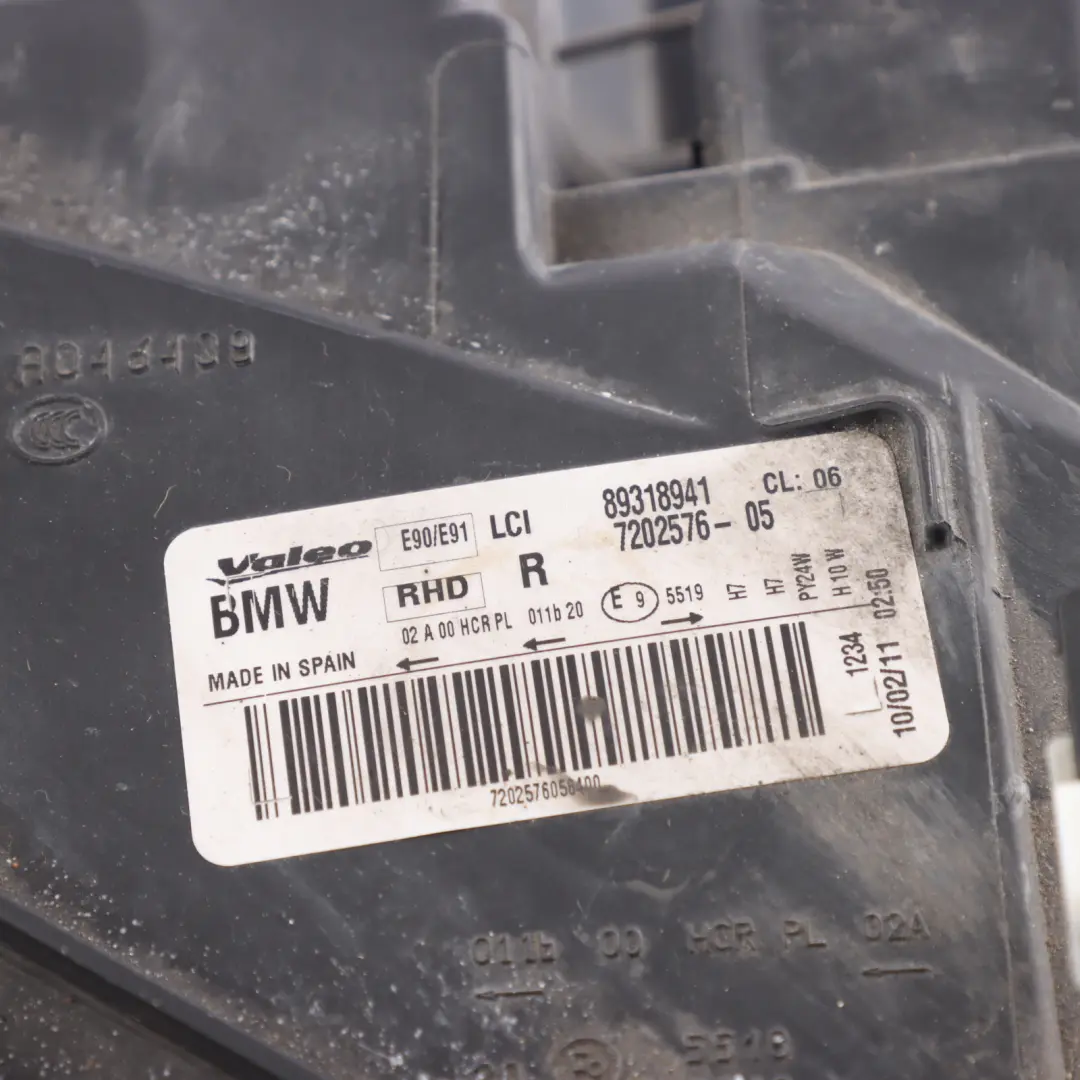 Headlight Headlamp Light Lamp Driver Side Right O/S to BMW E90 E91 LCI with Part number 7202576 BMW E90 E91 LCI Headlight Headlamp Light Lamp Driver Side Right O/S - SKU rhd-7202576-4 - Part number 7202576