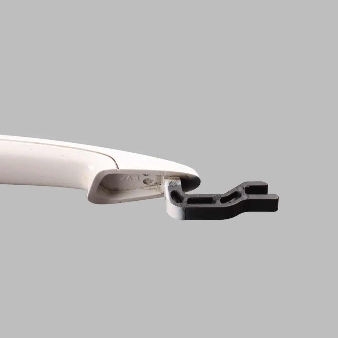 BMW E90 F20 F30 F33 Door Grab Handle Front Right O/S Alpinweiss 3 White - 300 - SKU RHD-7207562-AW - Part number 7207562