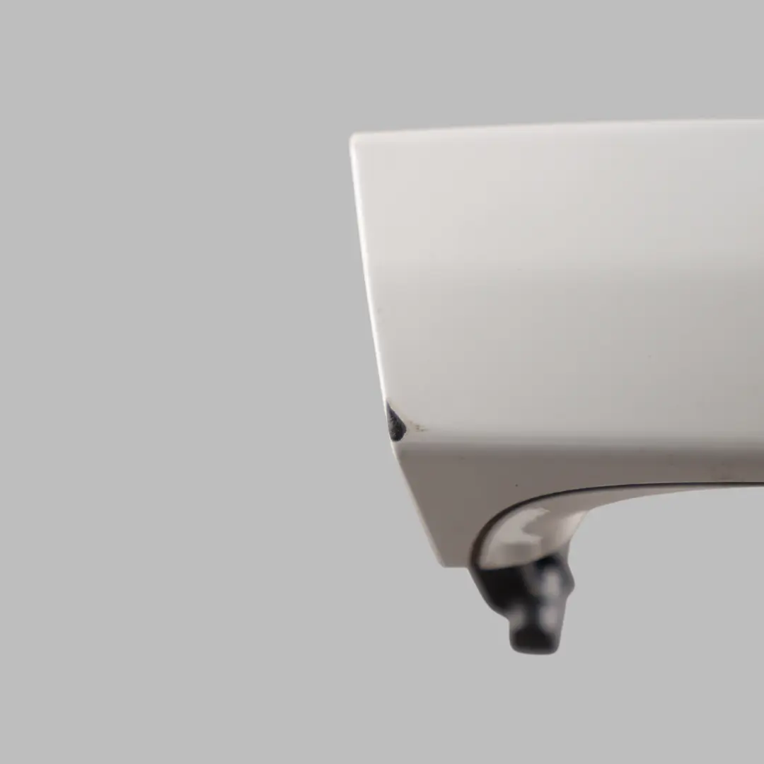 Door Grab Handle Front Right O/S Alpinweiss 3 White - 300 to BMW E90 F20 F30 F33 with Part number 7207562 BMW E90 F20 F30 F33 Door Grab Handle Front Right O/S Alpinweiss 3 White - 300 - SKU RHD-7207562-AW - Part number 7207562