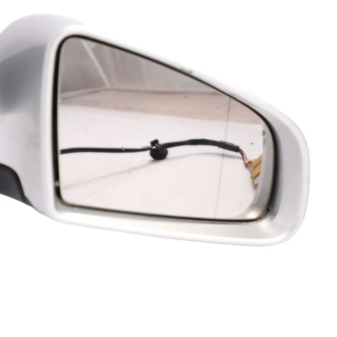 Door Wing Mirror Audi A4 B7 8H Outside Right O/S Light Silver - Y7W to with Part number 8H2858532E Door Wing Mirror Audi A4 B7 8H Outside Right O/S Light Silver - Y7W - SKU RHD-8H2858532E-LS - Part number 8H2858532E