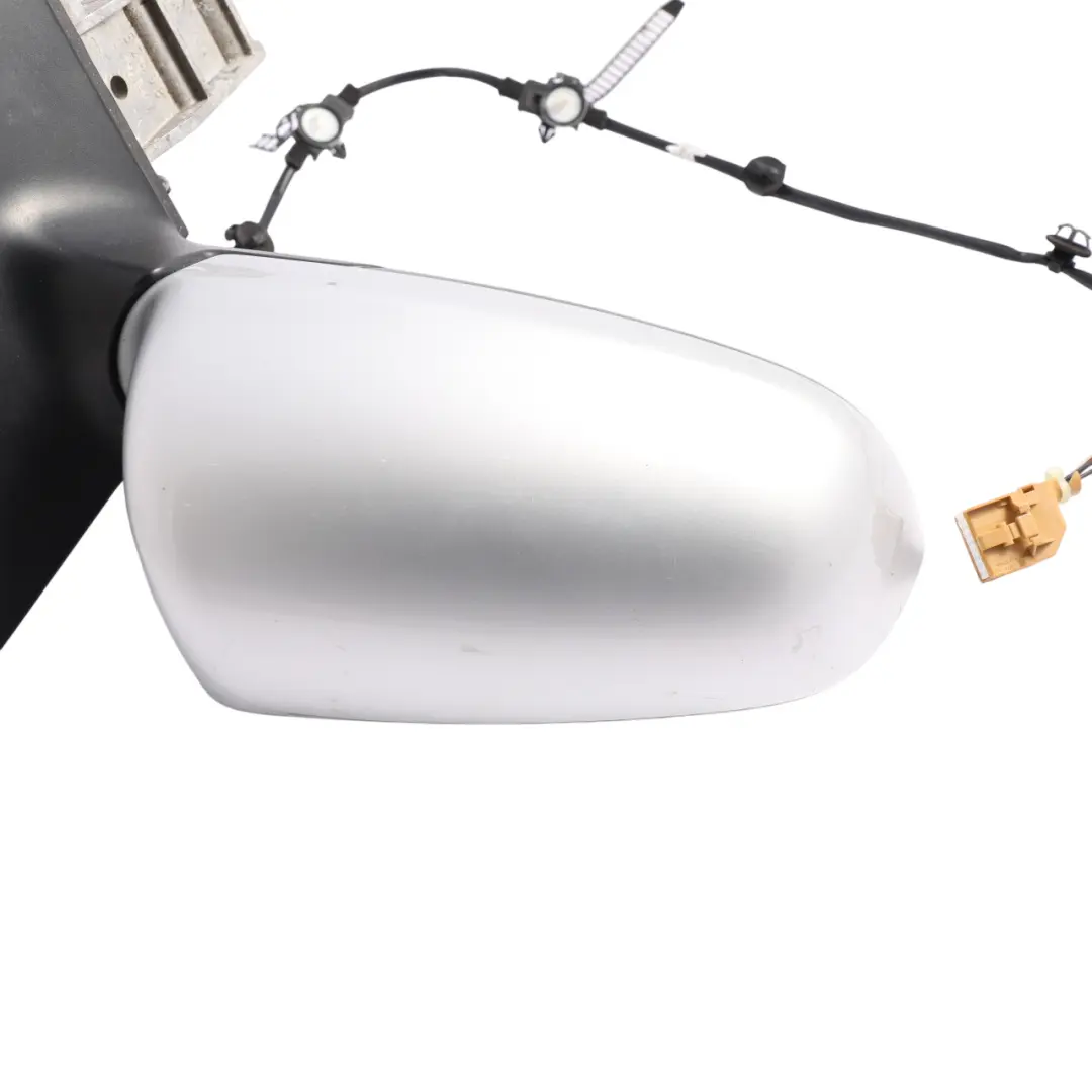  Door Wing Mirror Audi A4 B7 8H Outside Right O/S Light Silver - Y7W - SKU RHD-8H2858532E-LS - Part number 8H2858532E