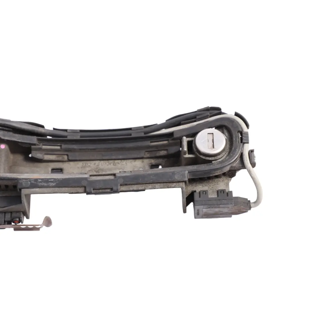 Audi A3 S3 8L Front Door Handle Support Bracket Right O/S 8L4837064A - SKU RHD-8L4837064E - Part number 8L4837064E