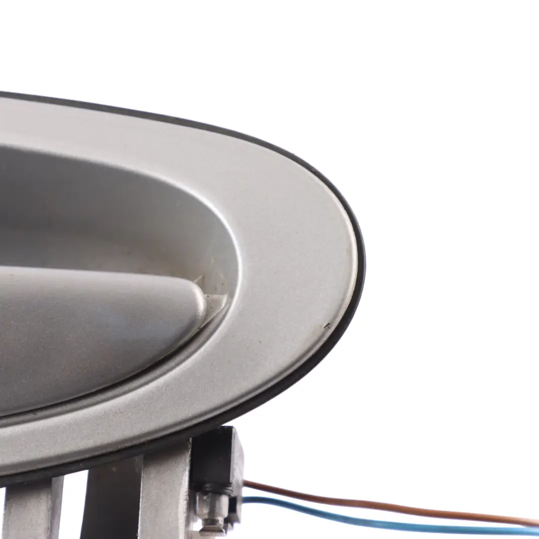 Exterior Door Handle Left N/S Arctic Silver 92T to Porsche Boxster 986 with Part number 99653706303 Porsche Boxster 986 Exterior Door Handle Left N/S Arctic Silver 92T - SKU RHD-99653706303-ARS - Part number 99653706303