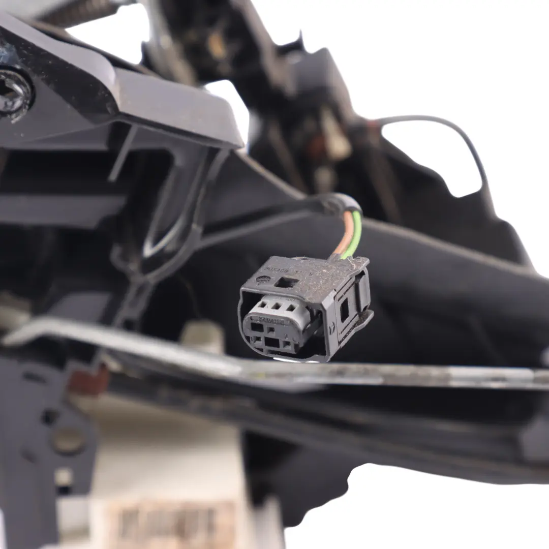 Door Lock Front Right O/S Latch Mechanism Actuator A1697202635 to Mercedes W169 with Part number A1697203635 Mercedes W169 Door Lock Front Right O/S Latch Mechanism Actuator A1697202635 - SKU RHD-A1697203635-5 - Part number A1697203635