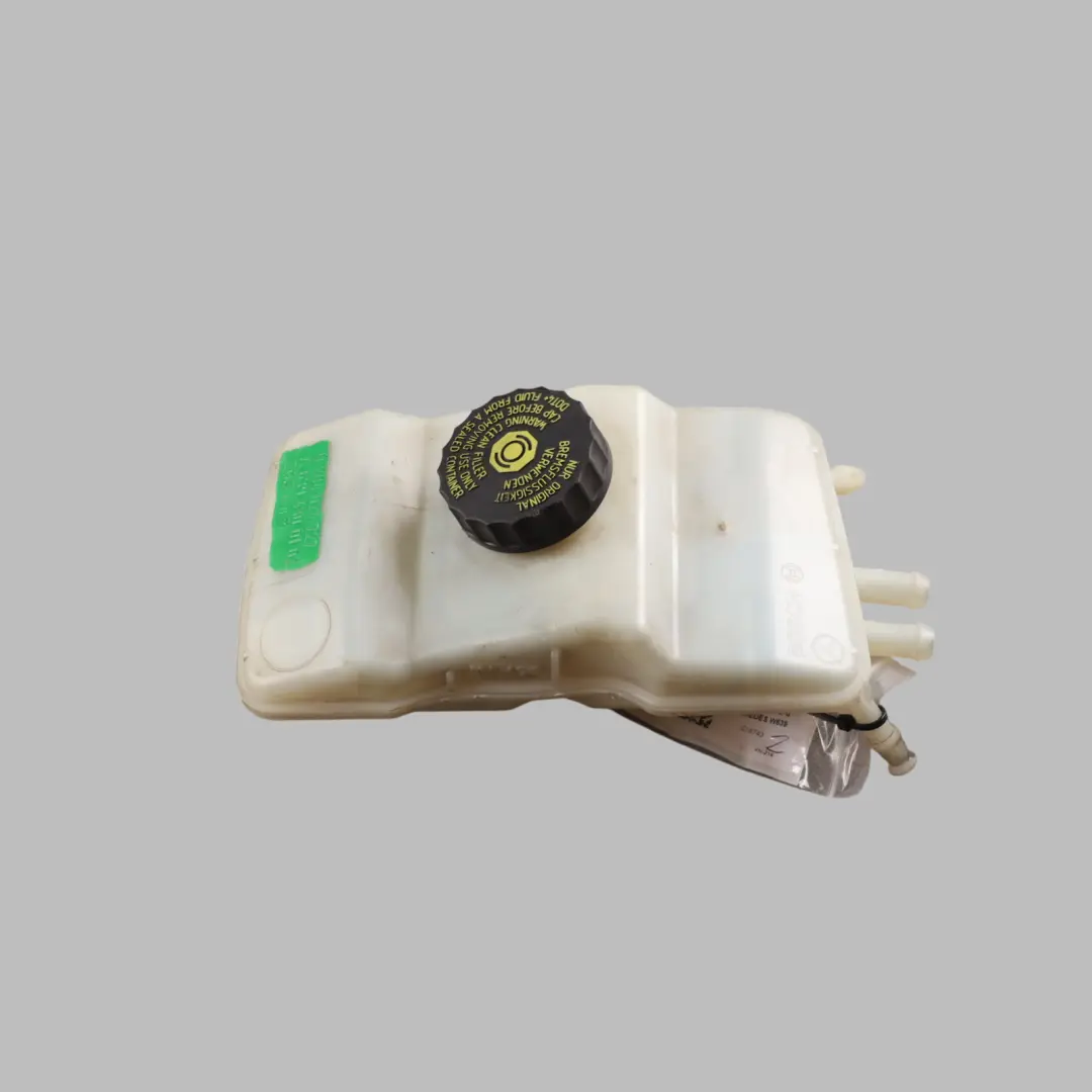 Servo Brake Fluid Reservoir Bottle Tank to Mercedes Vito W639 with Part number A6394300102 Mercedes Vito W639 Servo Brake Fluid Reservoir Bottle Tank - SKU RHD-A6394300102-3 - Part number A6394300102