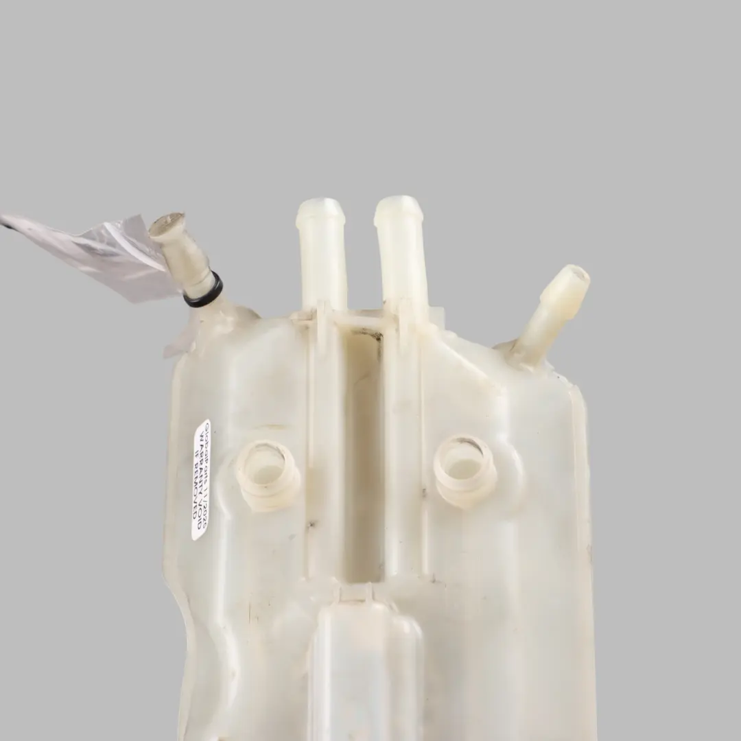 Servo Brake Fluid Reservoir Bottle Tank to Mercedes Vito W639 with Part number A6394300102 Mercedes Vito W639 Servo Brake Fluid Reservoir Bottle Tank - SKU RHD-A6394300102-3 - Part number A6394300102