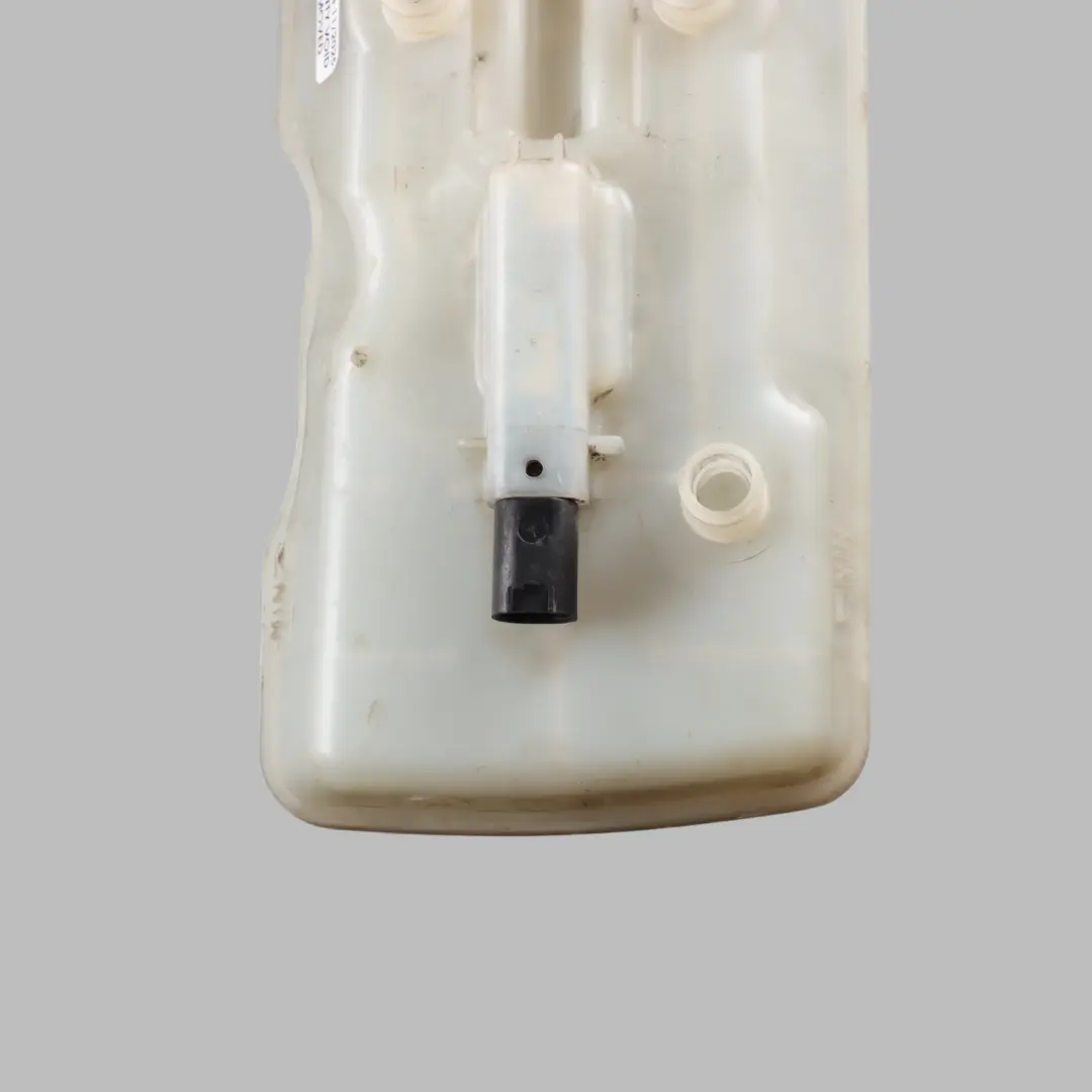 Servo Brake Fluid Reservoir Bottle Tank to Mercedes Vito W639 with Part number A6394300102 Mercedes Vito W639 Servo Brake Fluid Reservoir Bottle Tank - SKU RHD-A6394300102-3 - Part number A6394300102