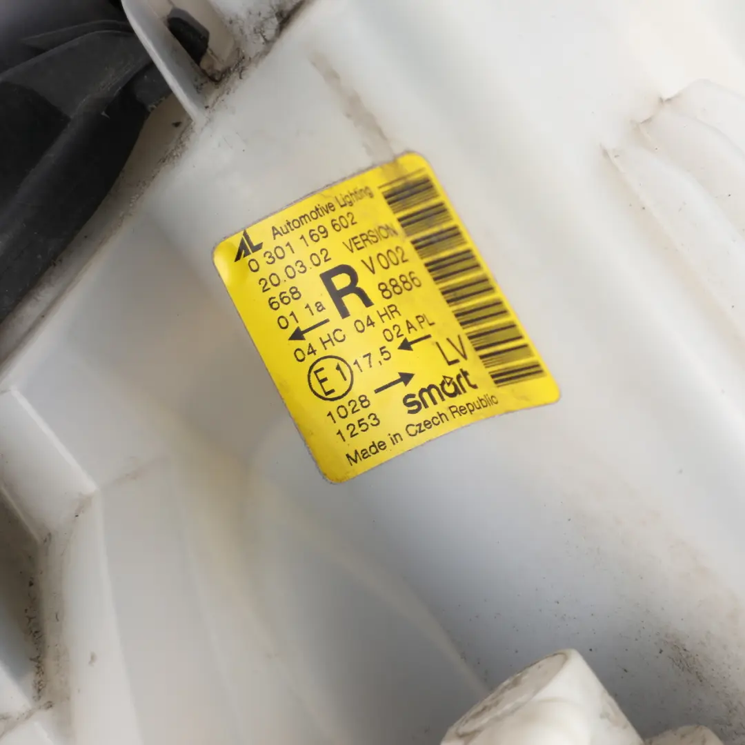 C450 Front Lamp Headlight Right O/S to Smart ForTwo with Part number Q0013467V003000000 Smart ForTwo C450 Front Lamp Headlight Right O/S - SKU RHD-Q0013467V003000000 - Part number Q0013467V003000000