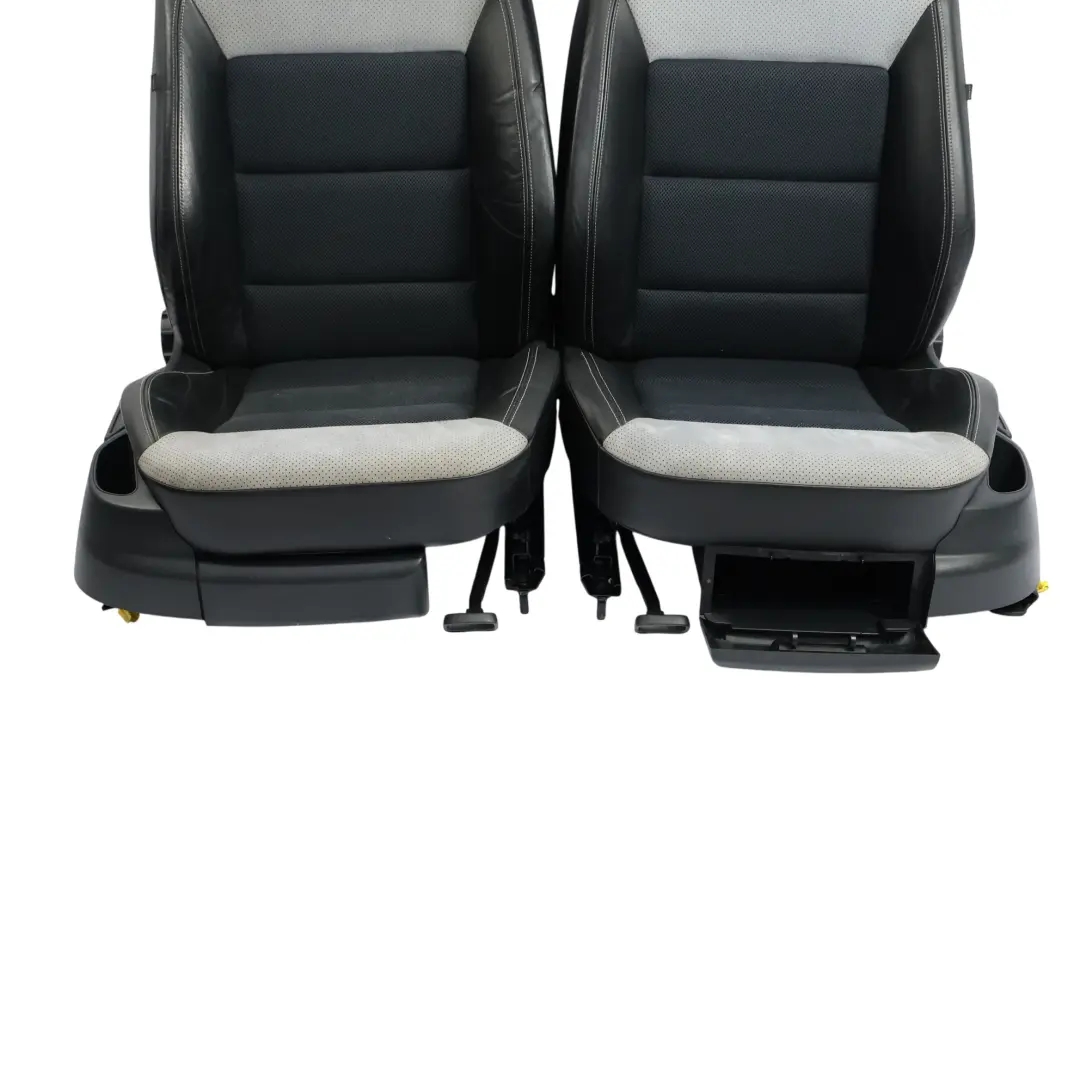 1Z VRS RS Vordersitze Rücksitze Leder Stoff Grau Anthr Satz Kit für Skoda Octavia mit Teilenummer SKODA-OCTAVIA-RS-1Z-SEAT-SET Skoda Octavia 1Z VRS RS Vordersitze Rücksitze Leder Stoff Grau Anthr Satz Kit - SKU SKODA-OCTAVIA-RS-1Z-SEAT-SET-1 - Teilenummer SKODA-OCTAVIA-RS-1Z-SEAT-SET