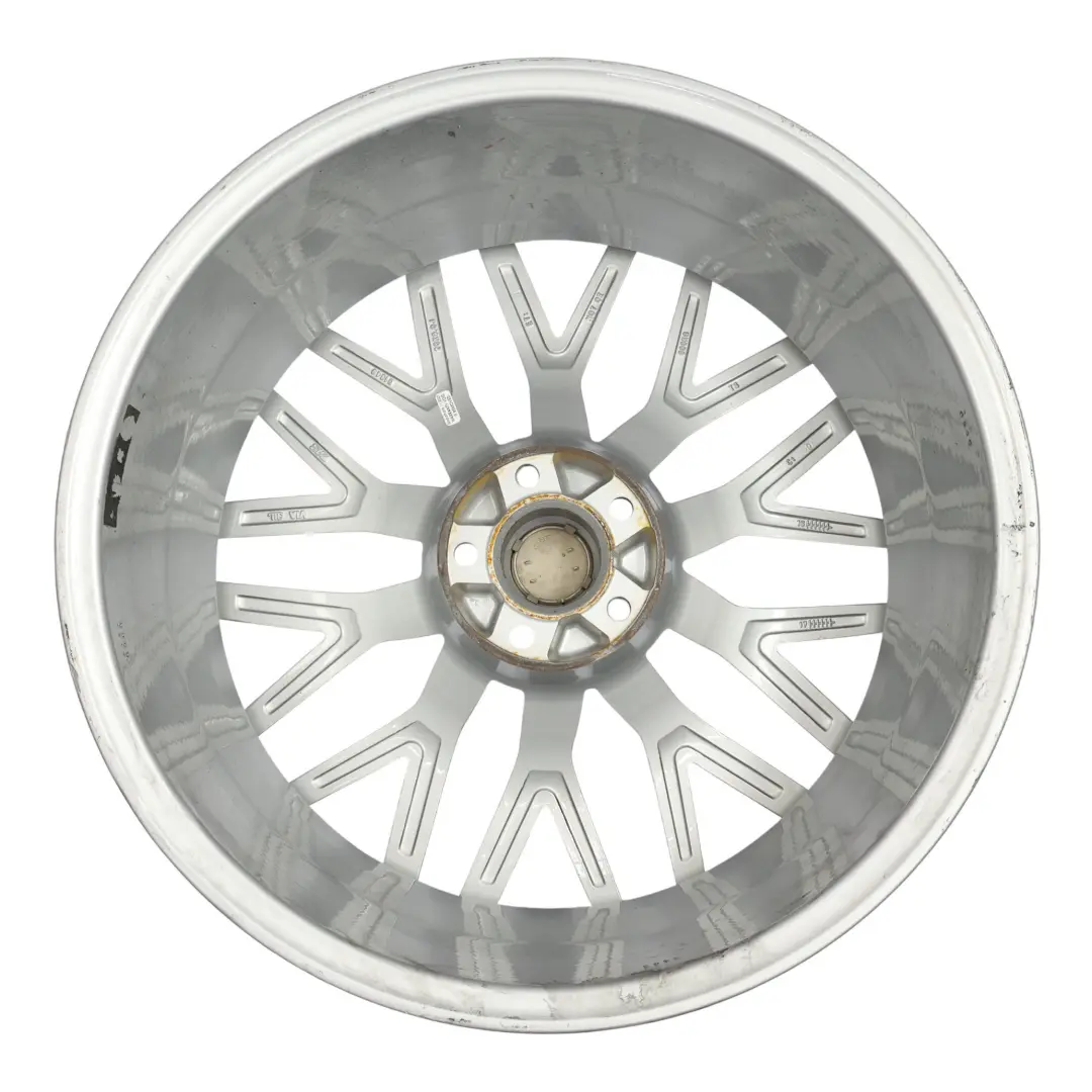 Jantes En Alliage Argenté VIA 20" 9J Jeu pour Audi à propos du numéro de pièce VIA-AUDI-20-SET Audi Jantes En Alliage Argenté VIA 20" 9J Jeu - SKU VIA-AUDI-20-SET - Numéro de pièce VIA-AUDI-20-SET