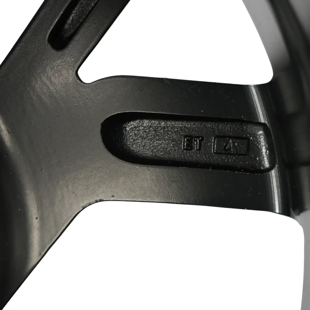 Cerchio Nero Argento VIA 18" 7.5J ET:45 per Volkswagen Golf VII Polo V con numero di parte VW-VIA-18 Volkswagen Golf VII Polo V Cerchio Nero Argento VIA 18" 7.5J ET:45 - SKU VW-VIA-18-1 - Numero di parte VW-VIA-18