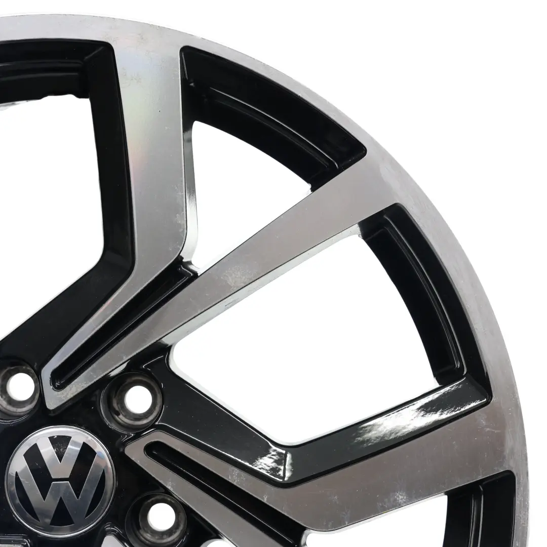 Llanta Negro Plateado VIA 18" 7,5 J ET:45 para Volkswagen Golf VII Polo V con número de pieza VW-VIA-18 Volkswagen Golf VII Polo V Llanta Negro Plateado VIA 18" 7,5 J ET:45 - SKU VW-VIA-18-1 - Número de pieza VW-VIA-18