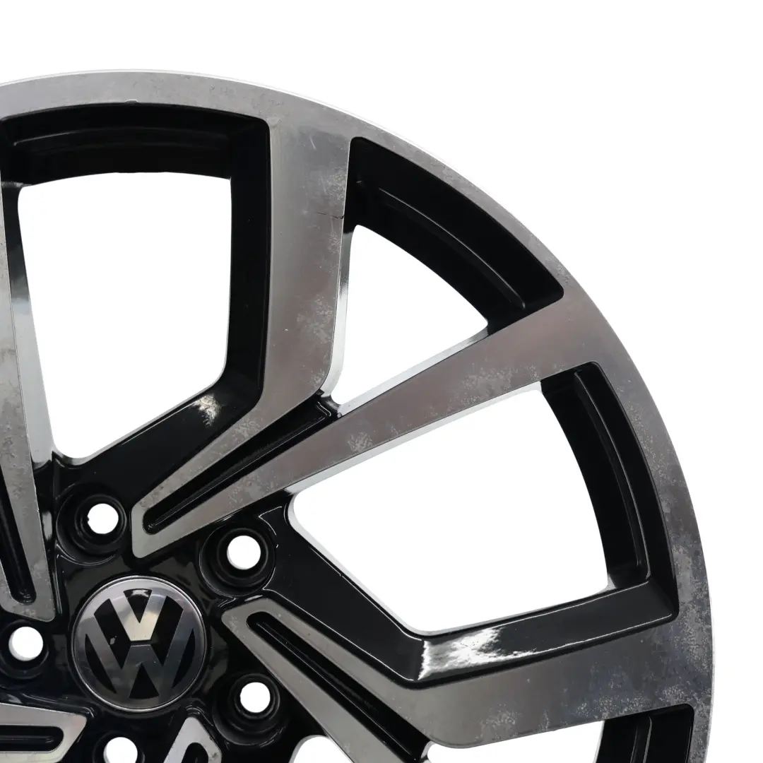 Felga Czarno Srebrna VIA 18" 7.5J ET:45 do Volkswagen o numerze VW-VIA-18-2 Volkswagen Felga Czarno Srebrna VIA 18" 7.5J ET:45 - SKU VW-VIA-18-2 - Numer Części VW-VIA-18-2