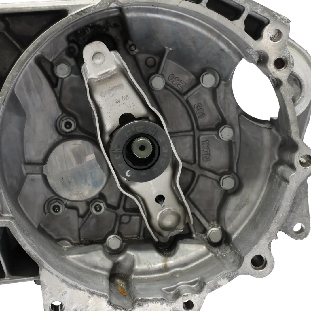 T6.1 2.0 TDI Schaltgetriebe 5 Gang UDY GARANTIE für VW Transporter mit Teilenummer 02Z300047P VW Transporter T6.1 2.0 TDI Schaltgetriebe 5 Gang UDY GARANTIE - SKU 02Z300047P - Teilenummer 02Z300047P