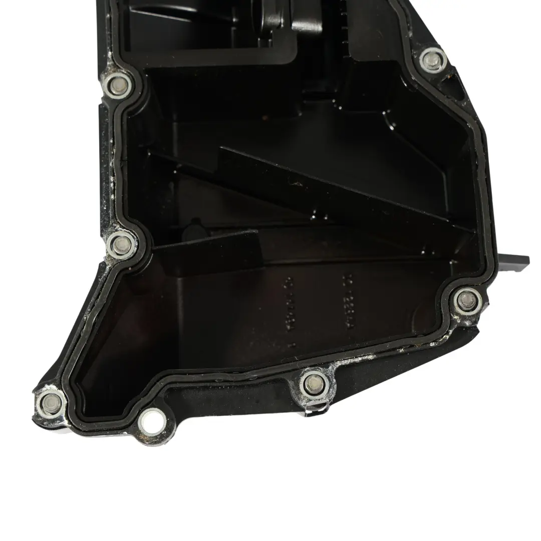 Separator Odma Oleju 1.5 TSI Benzyna do Volkswagen Golf Mk7 o numerze 04E103464AD Volkswagen Golf Mk7 Separator Odma Oleju 1.5 TSI Benzyna - SKU 04E103464AD - Numer Części 04E103464AD