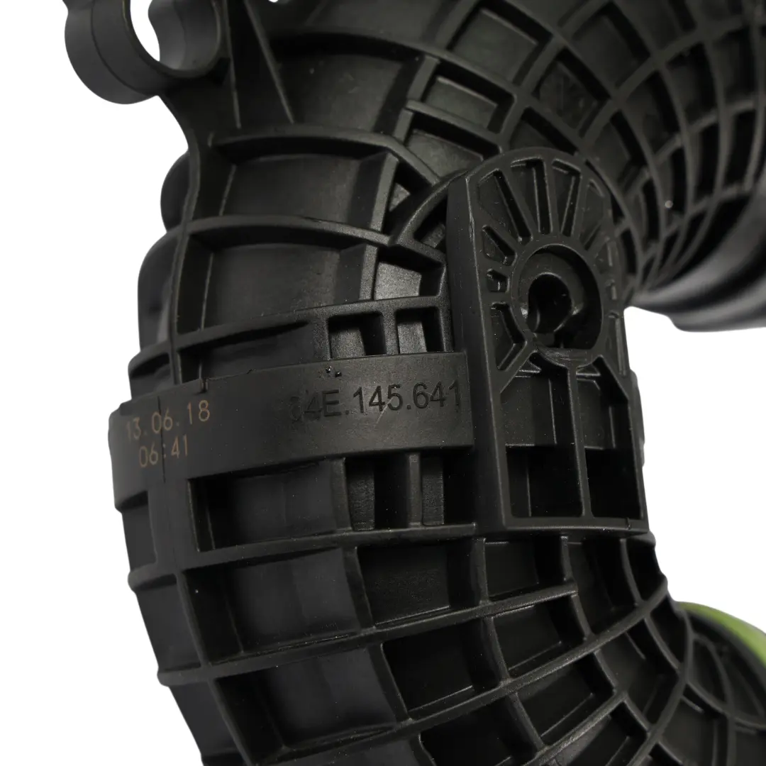 Volkswagen Golf Mk7 Lufteinlassrohr Schlauch 1.5 TSI Benzin DACA - SKU 04E145641 - Teilenummer 04E145641