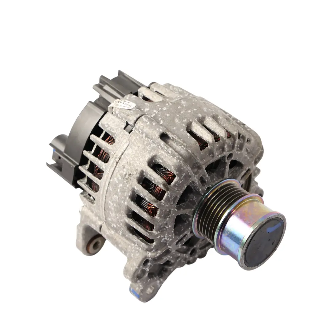 Alternateur Générateur 14V 110A pour Volkswagen VW Golf VII Audi A1 8X à propos du numéro de pièce 04E903015 Volkswagen VW Golf VII Audi A1 8X Alternateur Générateur 14V 110A - SKU 04E903015 - Numéro de pièce 04E903015